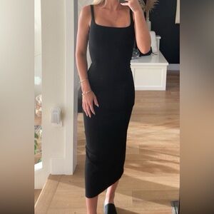 Black Sleeveless Dress